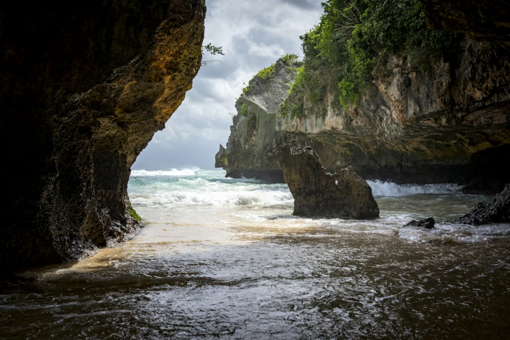 uluwatu beach